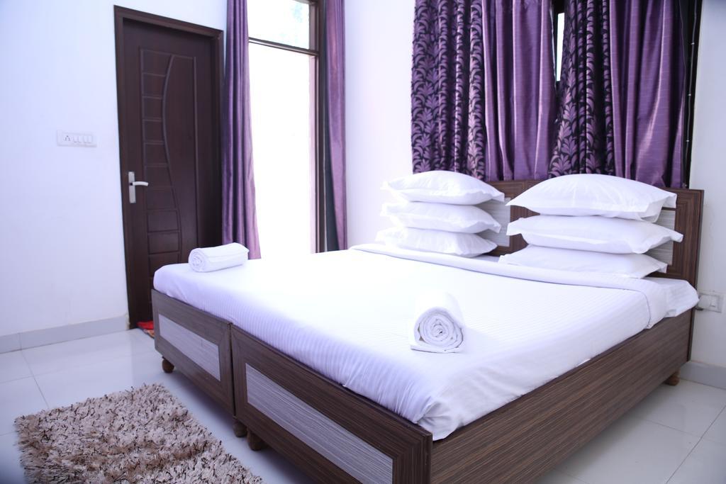 Hotel Airport Land New Delhi Kamer foto