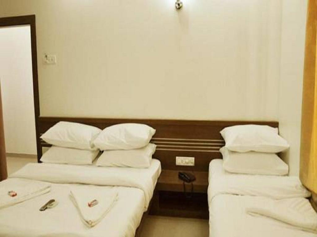 Hotel Airport Land New Delhi Kamer foto