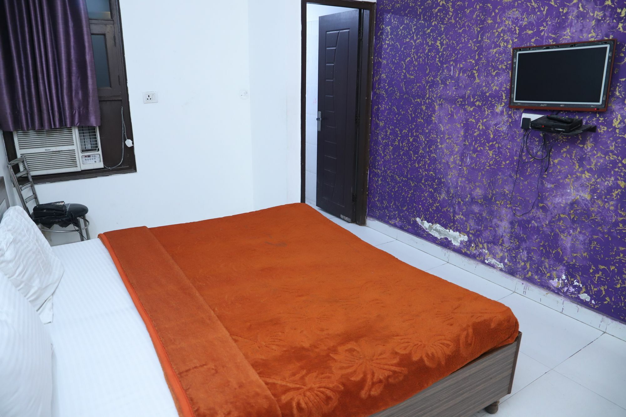 Hotel Airport Land New Delhi Buitenkant foto